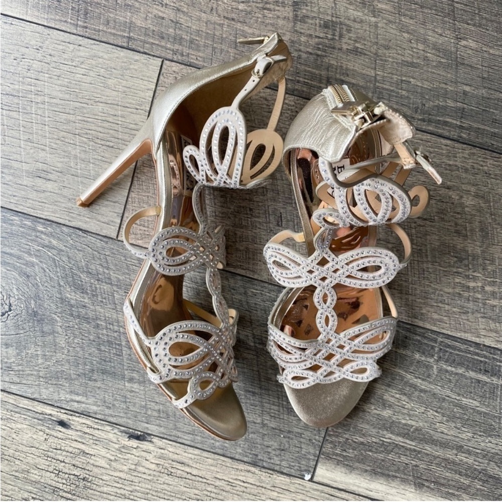 Badgley Mischka Heels Gold Silver Size 11 Rhinestone Sparkly Strapy Sandals